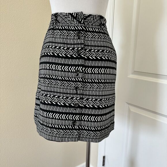 Anthropologie Maeve Black White Tribal Pattern Button Up Mini Skirt US 2 - Picture 3 of 11